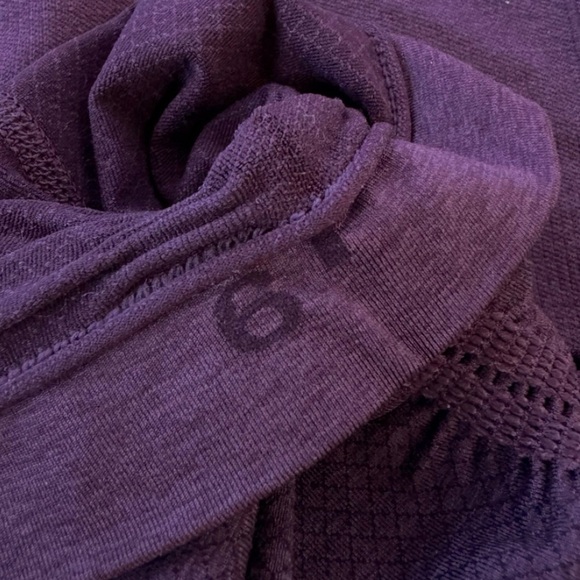 Lululemon In The Flow Crop II Heathered Berry Yum Yum Size l - Picture 9 of 11